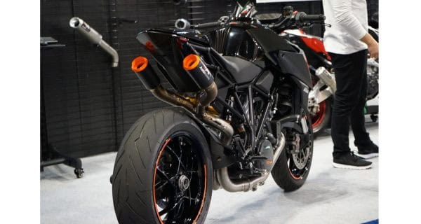 Austin Racing uitlaat KTM Superduke - Afbeelding 2