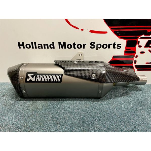 Silencer akrapovic hot sale