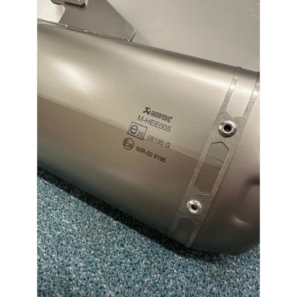 Akrapovic Titanium uitlaat demper - Afbeelding 10