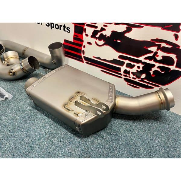 Spark titanium exhaust collectors without exhaust valve connection