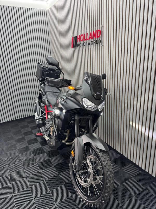 Honda Africa Twin CRF 1100 8741km - Afbeelding 2