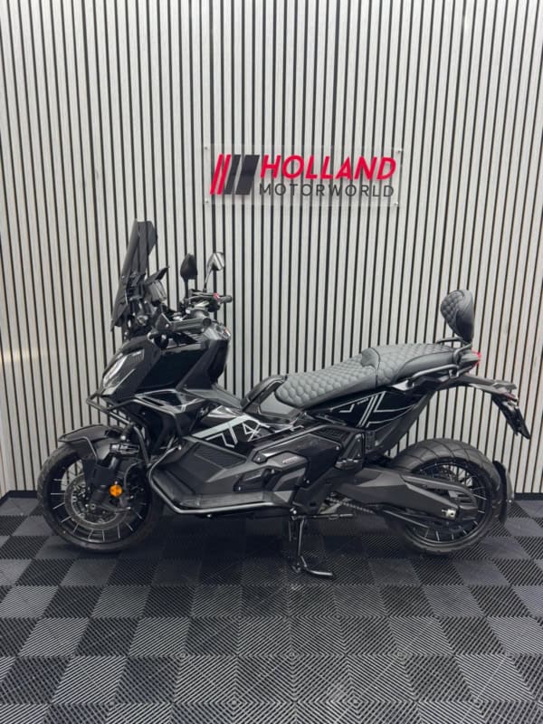 Honda X-ADV 750 2024 3541km - Afbeelding 2